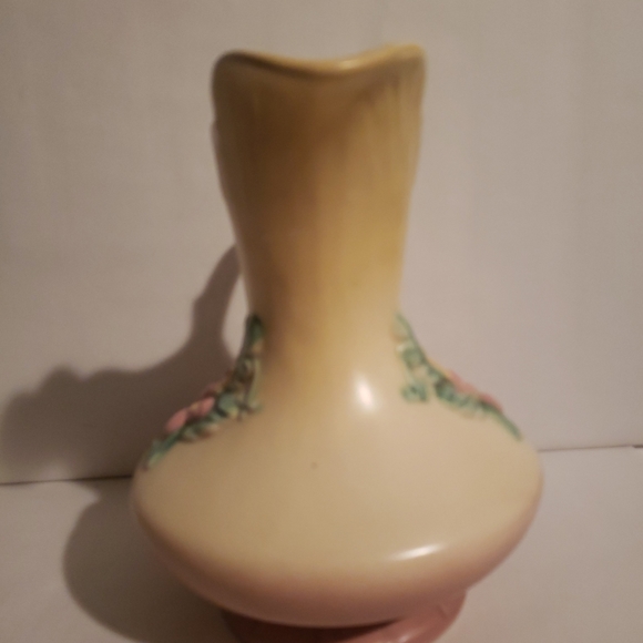 Vintage Hull Art Pottery Ewer Pitcher, Wildflower Pattern, W-11- 8.5” - Picture 4 of 6